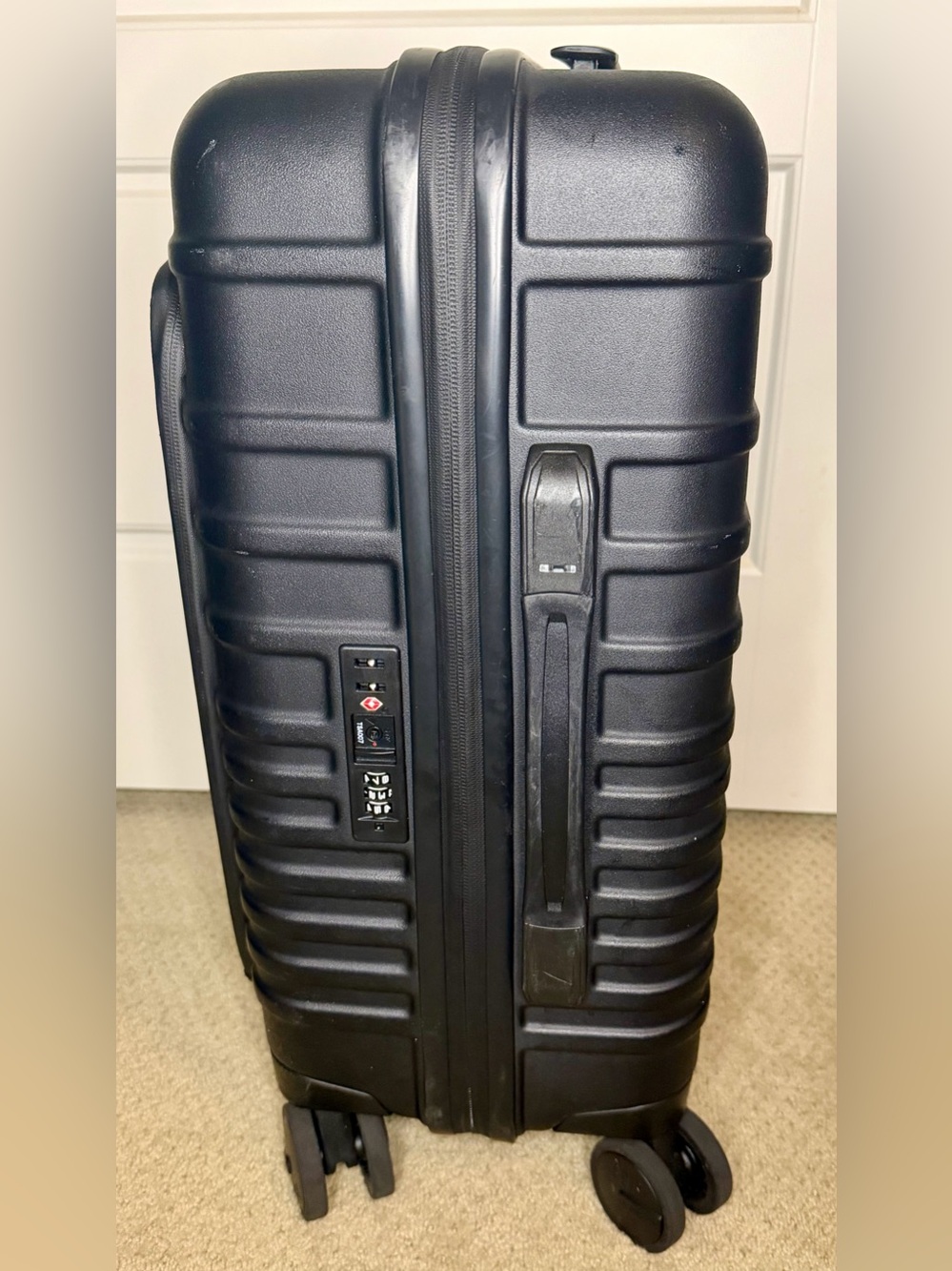 BEIS Black Small Carry-On Spinner Suitcase - Picture 3 of 15